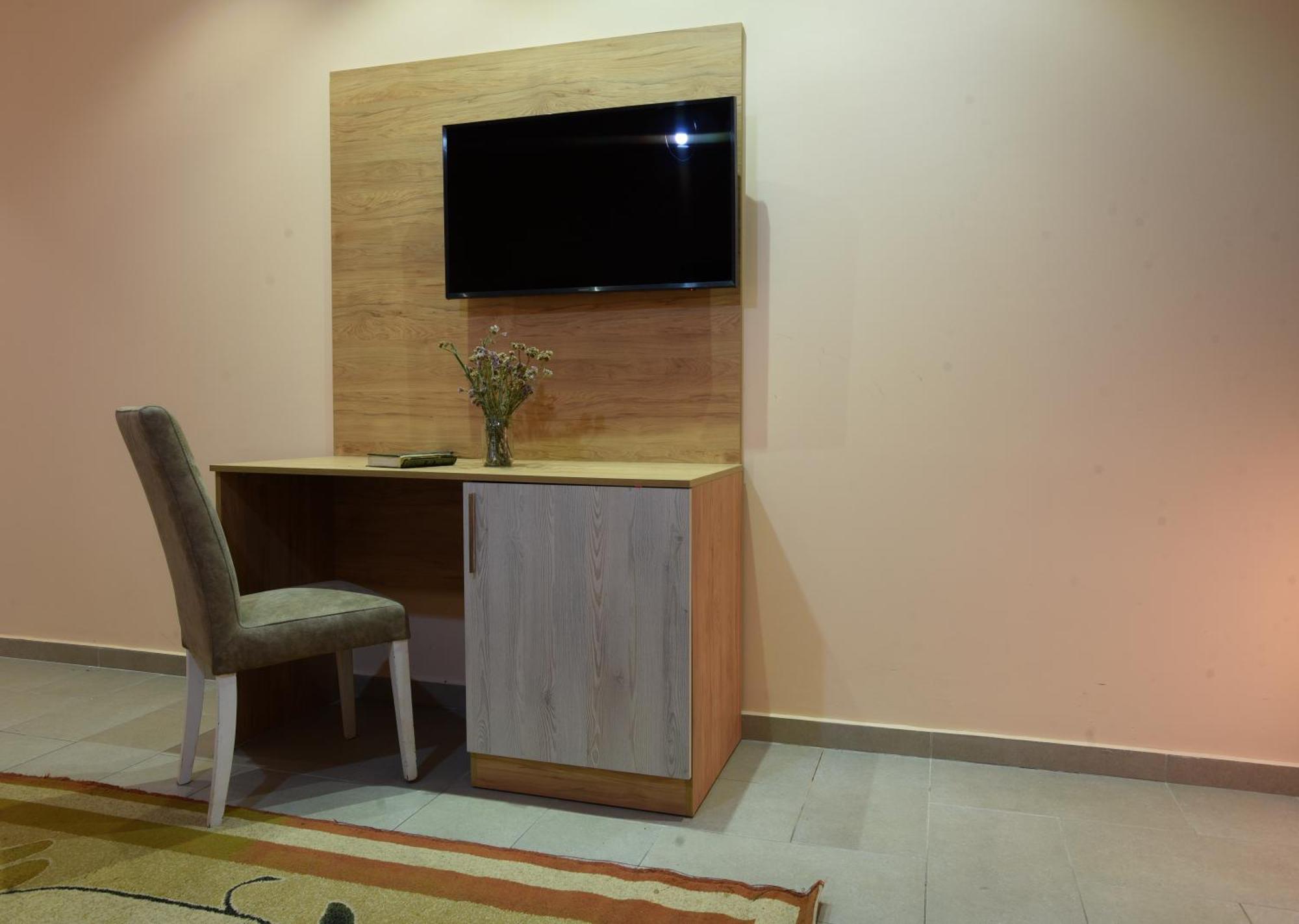 Hotel Restorant Halal Il Tramonto. Vorë Εξωτερικό φωτογραφία