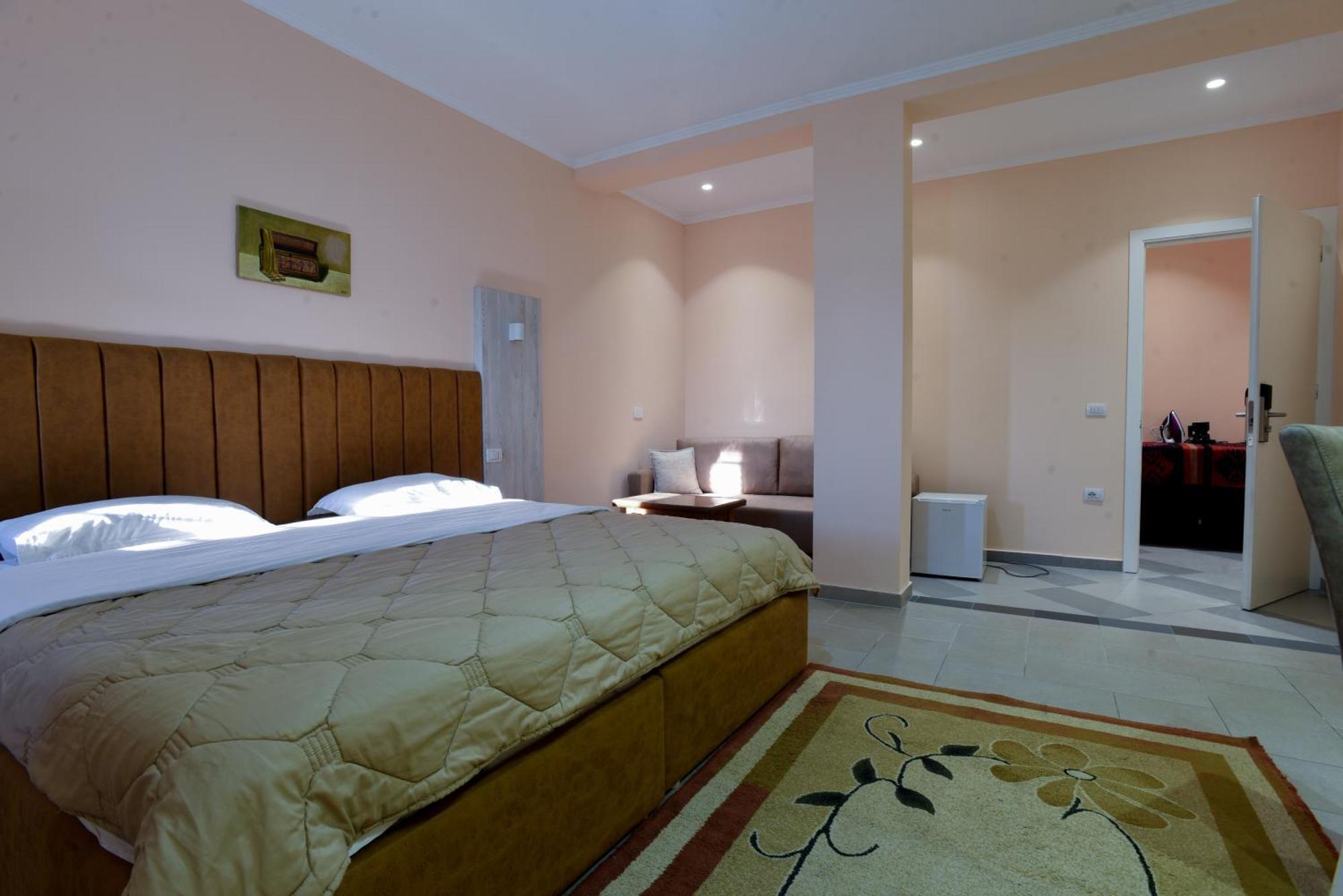 Hotel Restorant Halal Il Tramonto. Vorë Εξωτερικό φωτογραφία