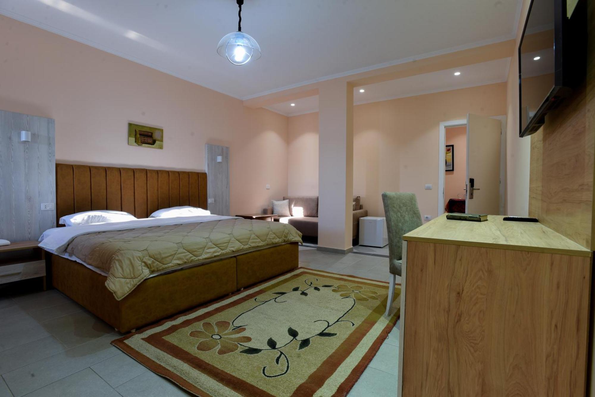 Hotel Restorant Halal Il Tramonto. Vorë Εξωτερικό φωτογραφία