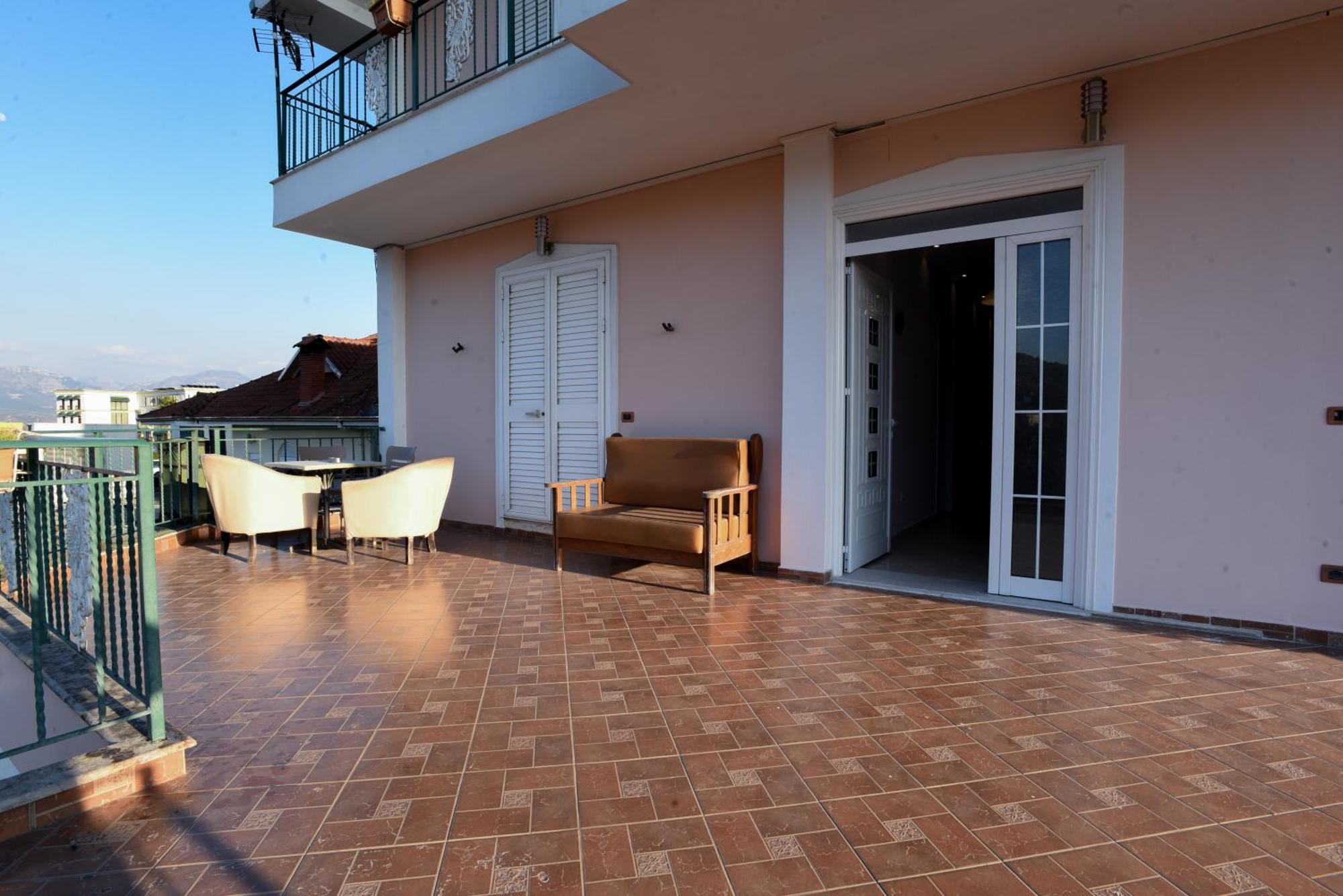 Hotel Restorant Halal Il Tramonto. Vorë Εξωτερικό φωτογραφία