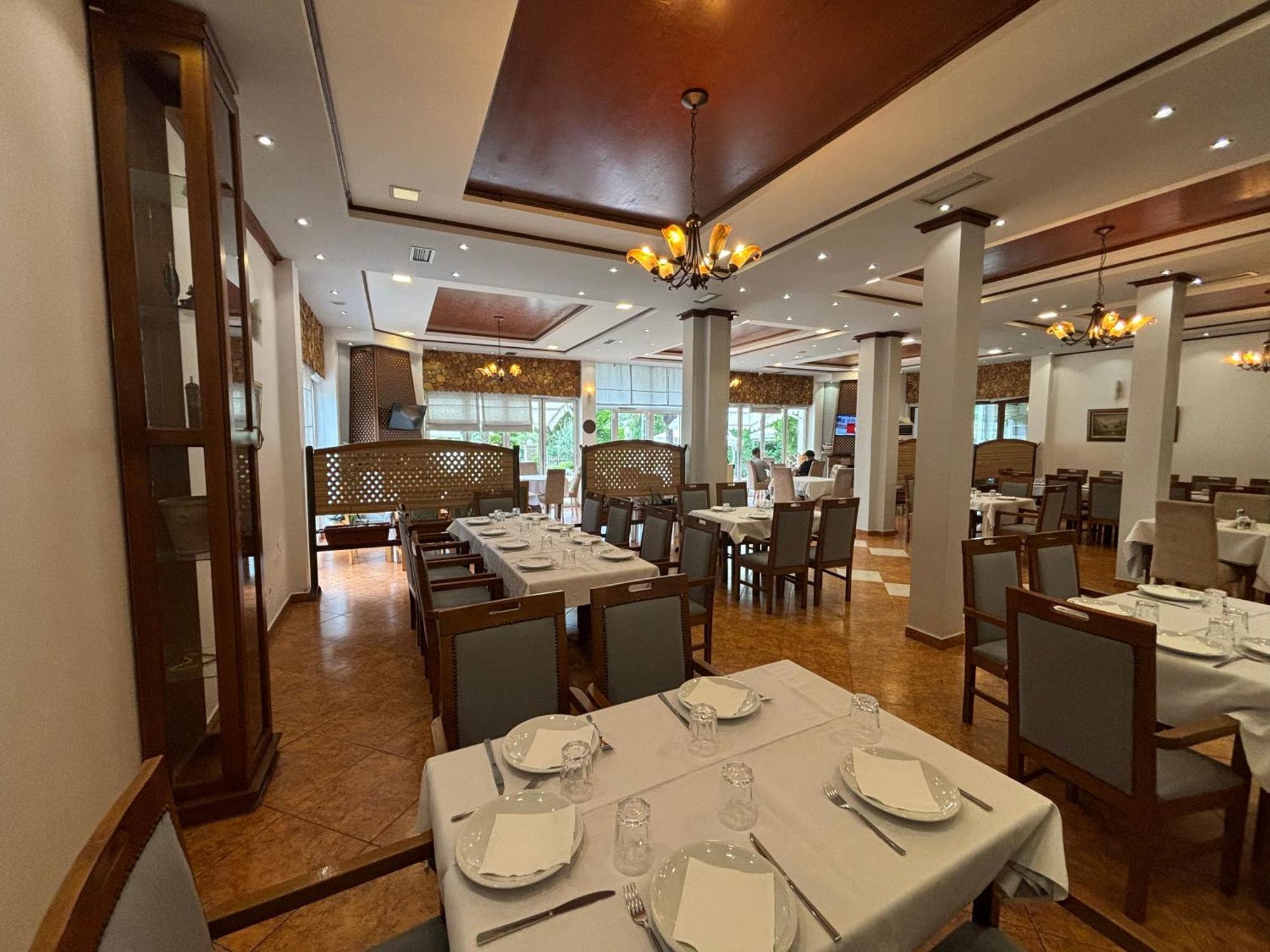 Hotel Restorant Halal Il Tramonto. Vorë Εξωτερικό φωτογραφία