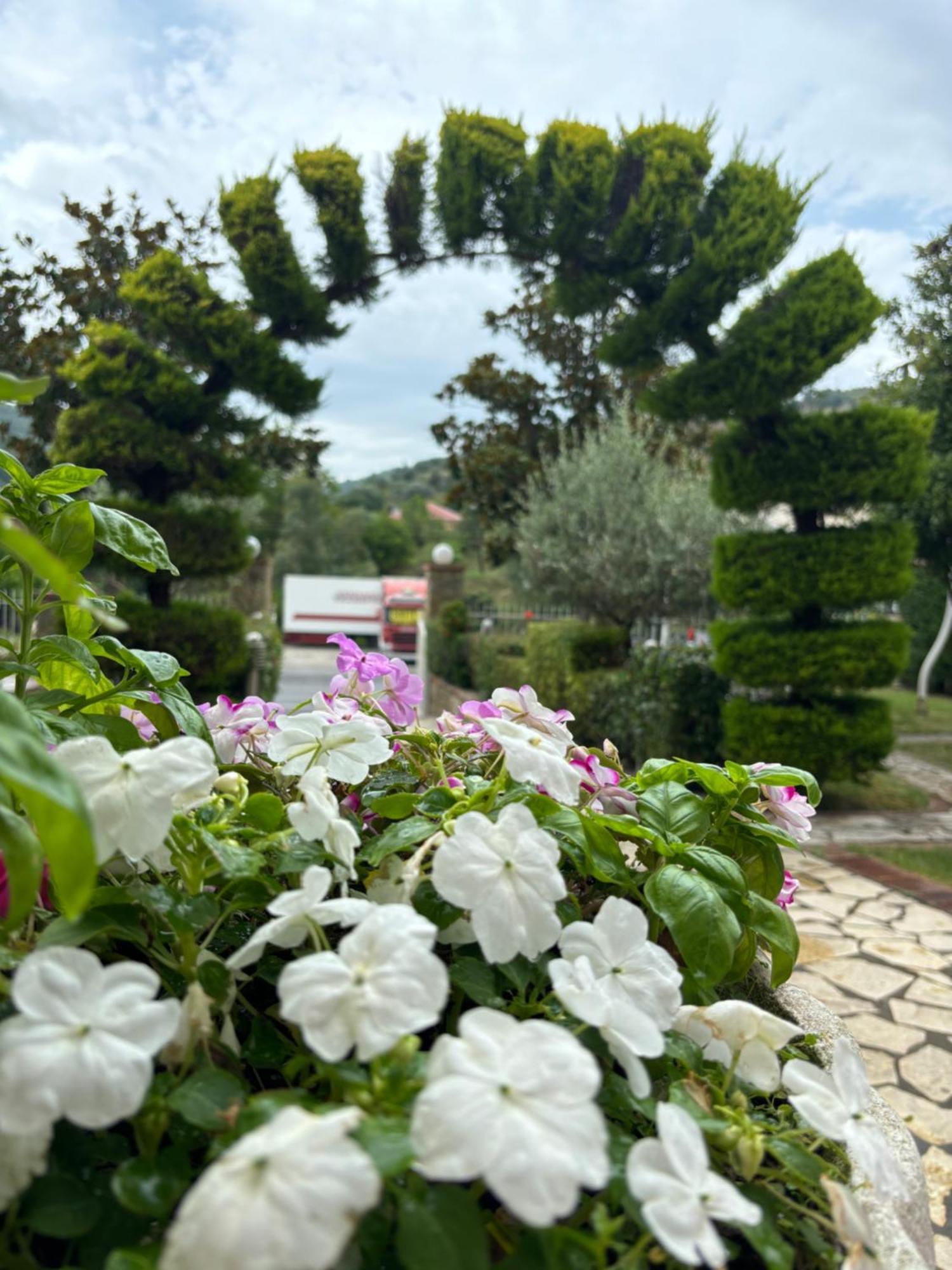 Hotel Restorant Halal Il Tramonto. Vorë Εξωτερικό φωτογραφία