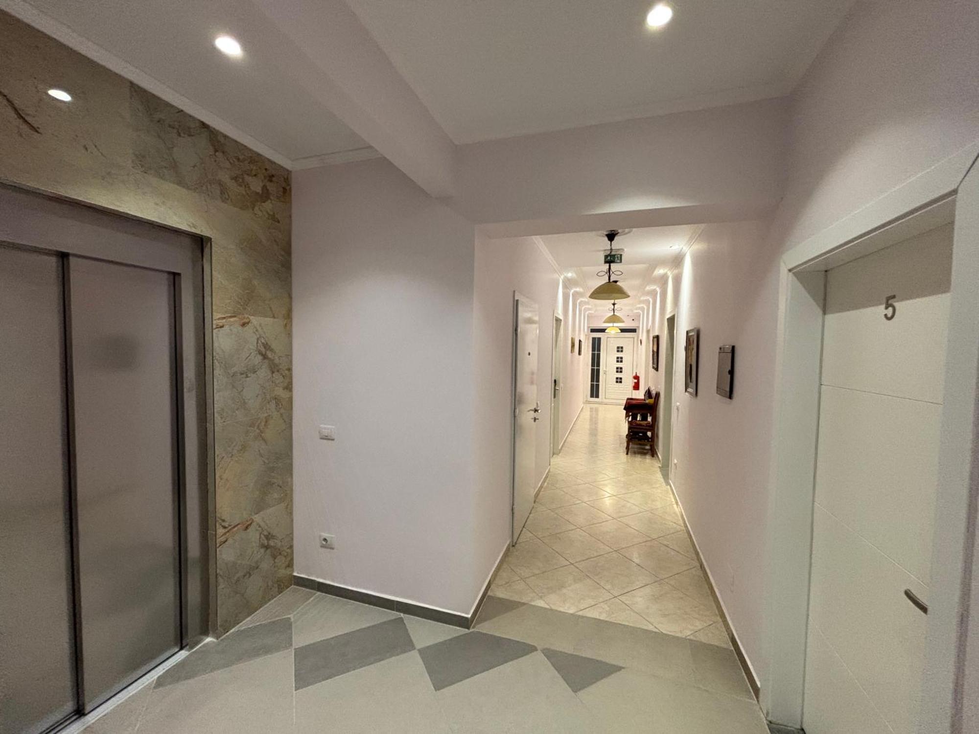 Hotel Restorant Halal Il Tramonto. Vorë Εξωτερικό φωτογραφία